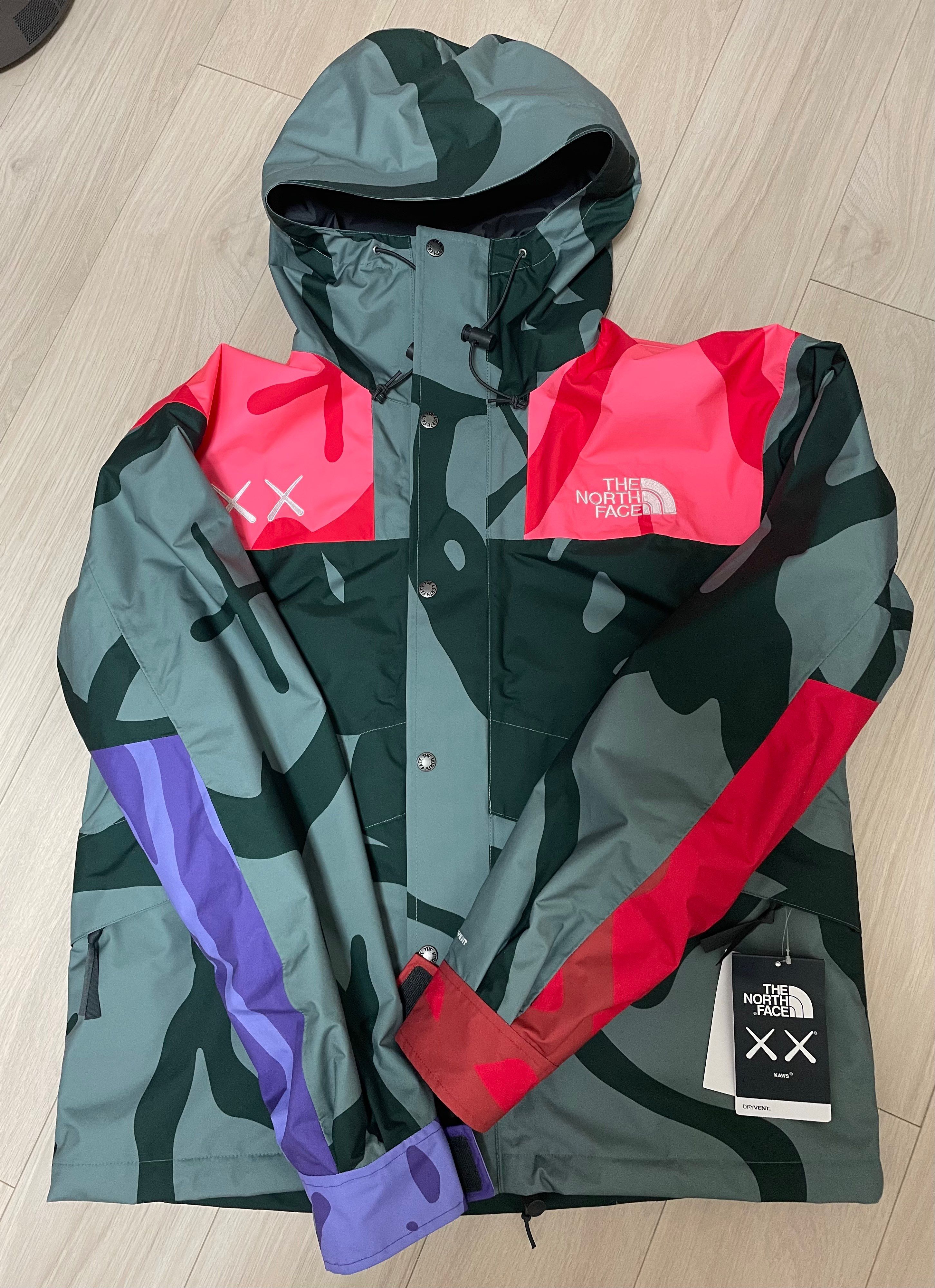 The North Face × Kaws Retro 1986 Mountain Jacket "Balsam Green"