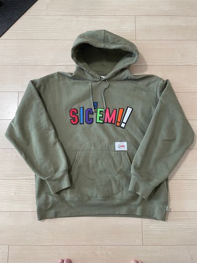 Supreme / WTAPS Sic'em! Hooded Sweatshirt "Olive Drab"