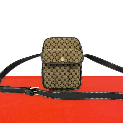 CELINE セリーヌ マカダム ブラゾン トリオンフ 柄 キャンバス レザー ショルダーバッグ ブラウン
48870