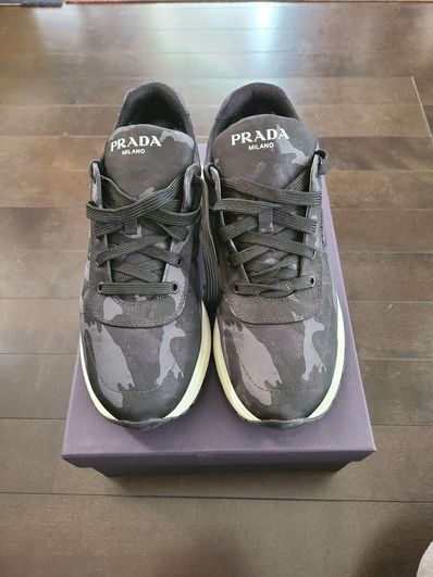 PRADA 迷彩柄 スニーカー