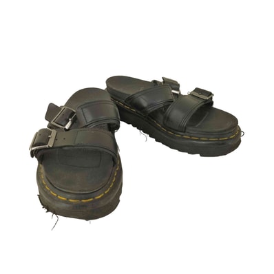 myles ストラップサンダル【1141165074495】