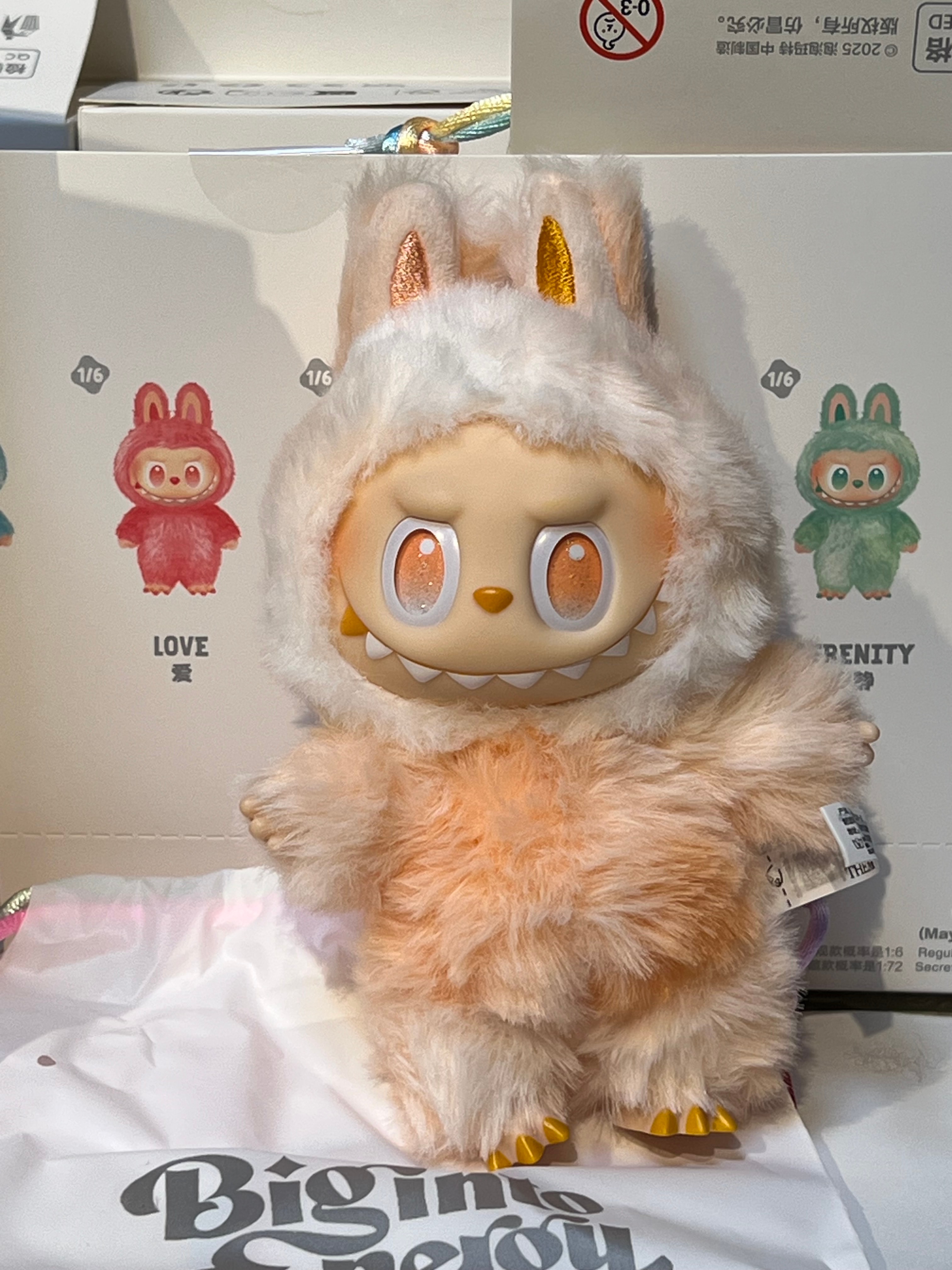 POP MART THE MONSTERS (LABUBU) Big into Energy Series Plush Pendant HAPPINESS