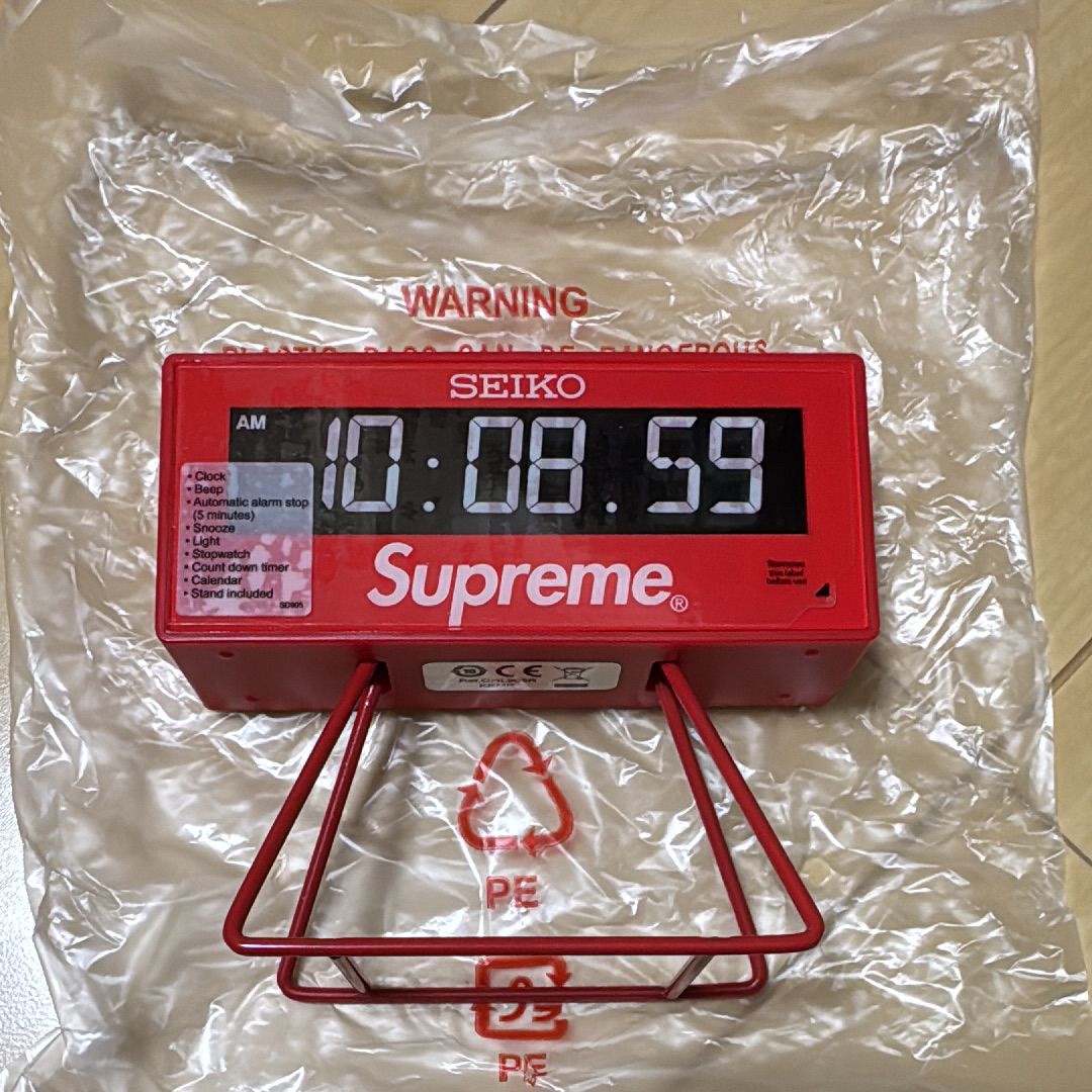 Supreme / Seiko Marathon Clock "Red"