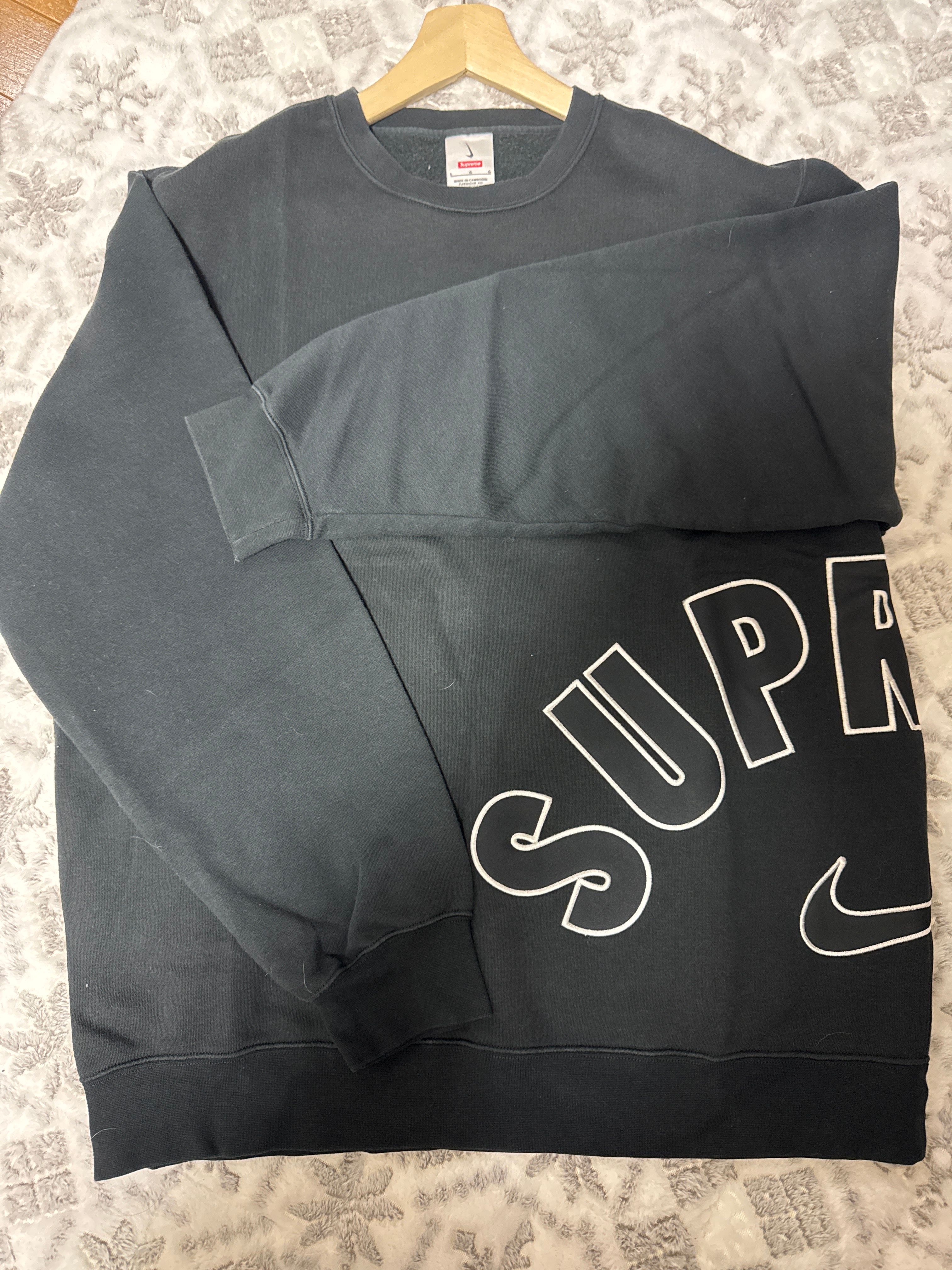 Supreme / Nike Arc Crewneck "Black"