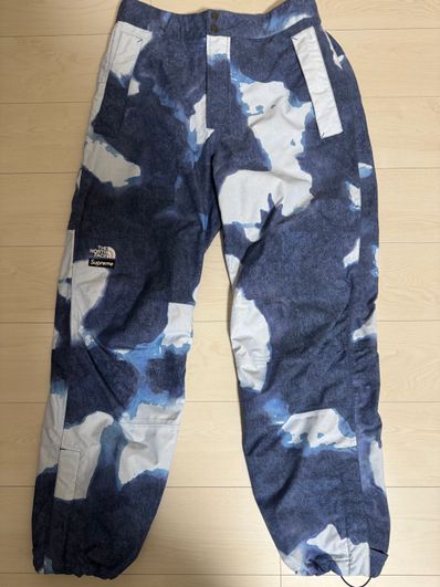 Supreme x The North Face Bleached Denim Print Mountain Pant "Indigo"