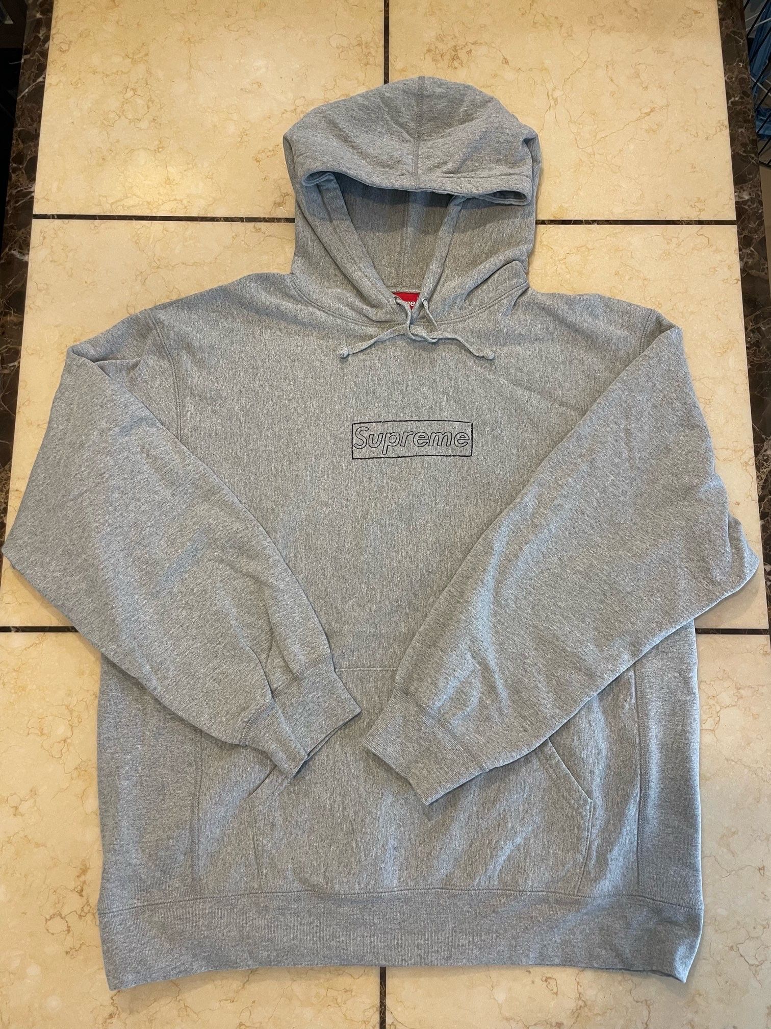 Supreme KAWS Chalk Logo Hooded Sweatshirt "Grey"(2021)