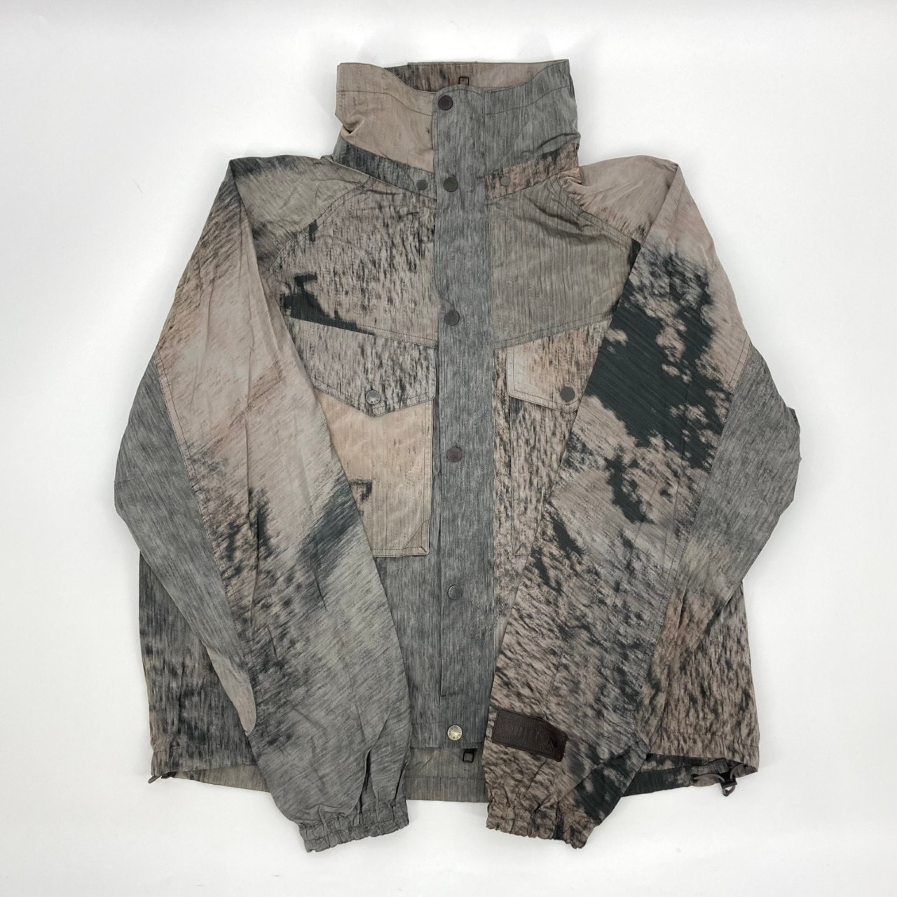 LOUIS VUITTON(ルイ・ヴィトン) 18AW ランドスケープ フーテッド シルク×ポリエステル 52 HFK92WHZI ブルゾン カーキ×ベージュ