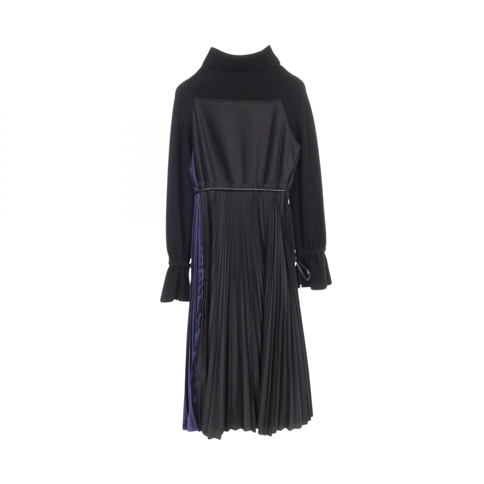 B (目立った傷や汚れなし)】サカイ Sacai プリーツ ワンピース 衣料品
