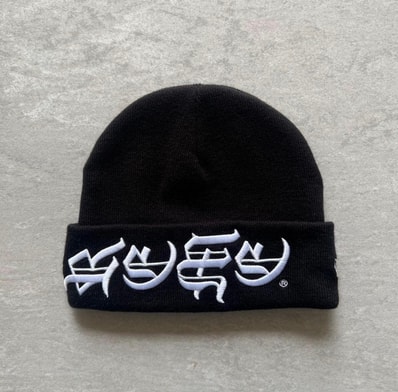 Supreme New Era Blackletter Beanie "Black"