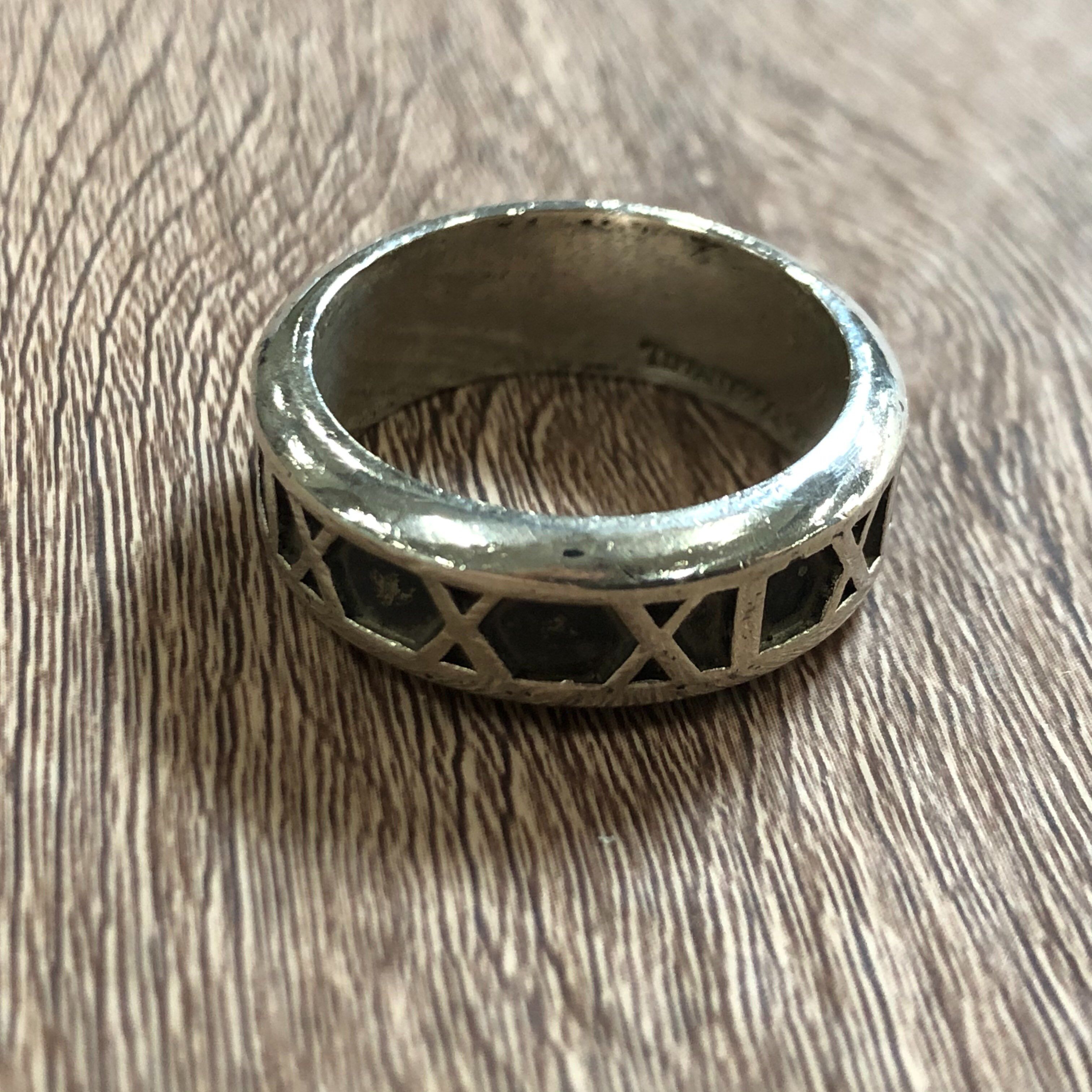 ティファニー アトラスリング