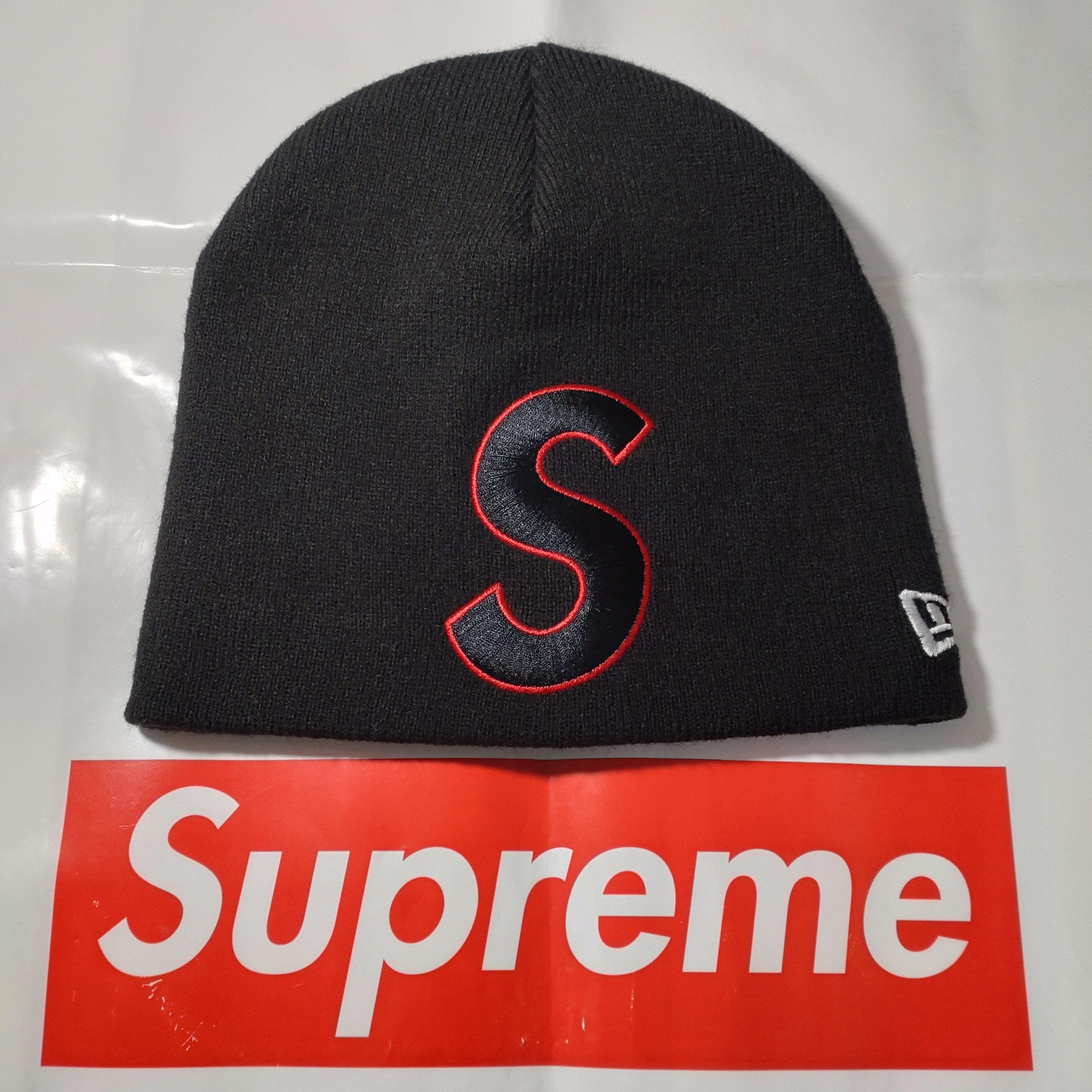 Supreme New Era S Logo Beanie "Black" (23SS)