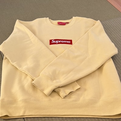 Supreme Box Logo Crewneck "Pale Yellow" (22FW)