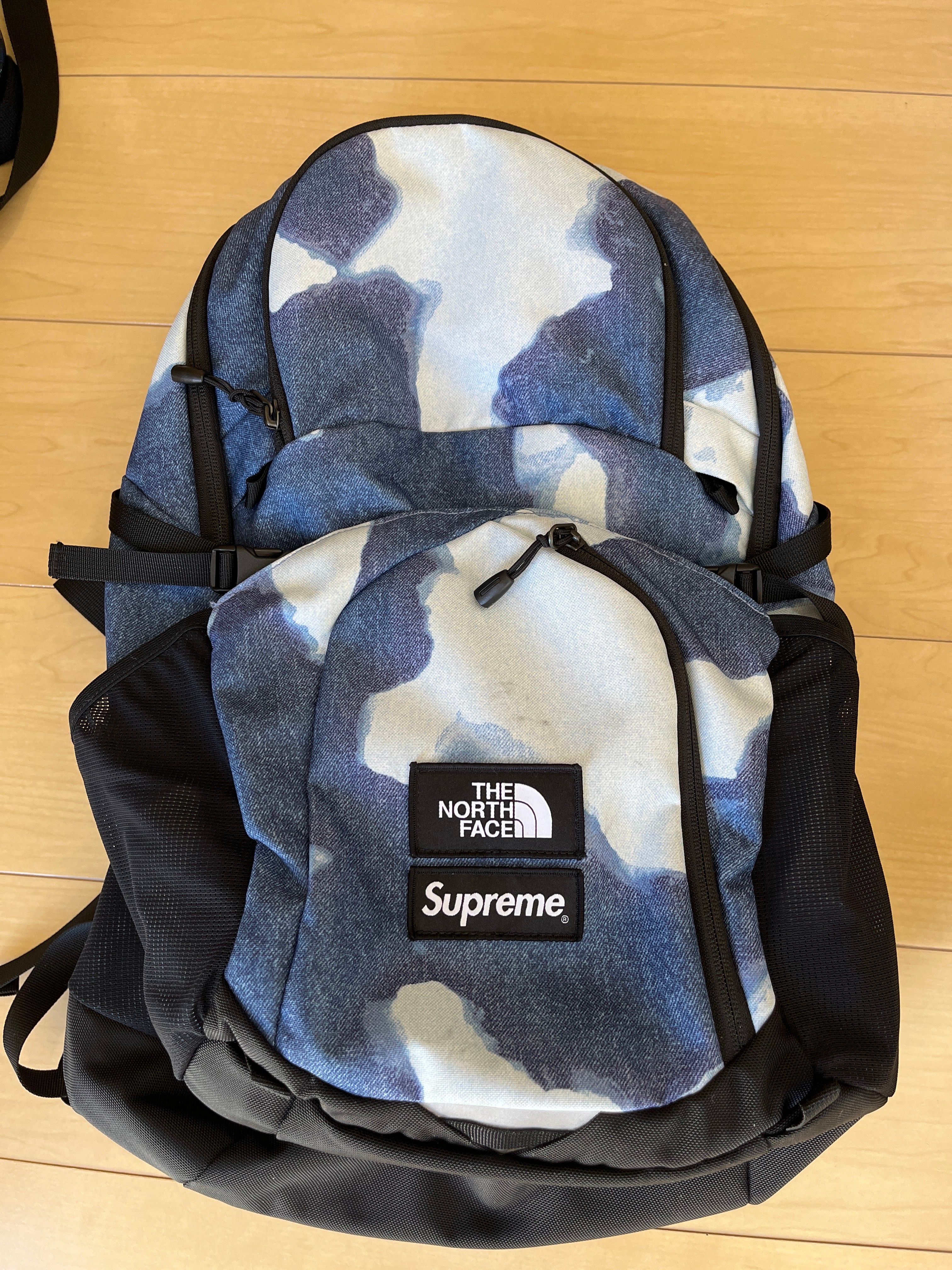 Supreme x The North Face Bleached Denim Print Pocono Backpack "Indigo"