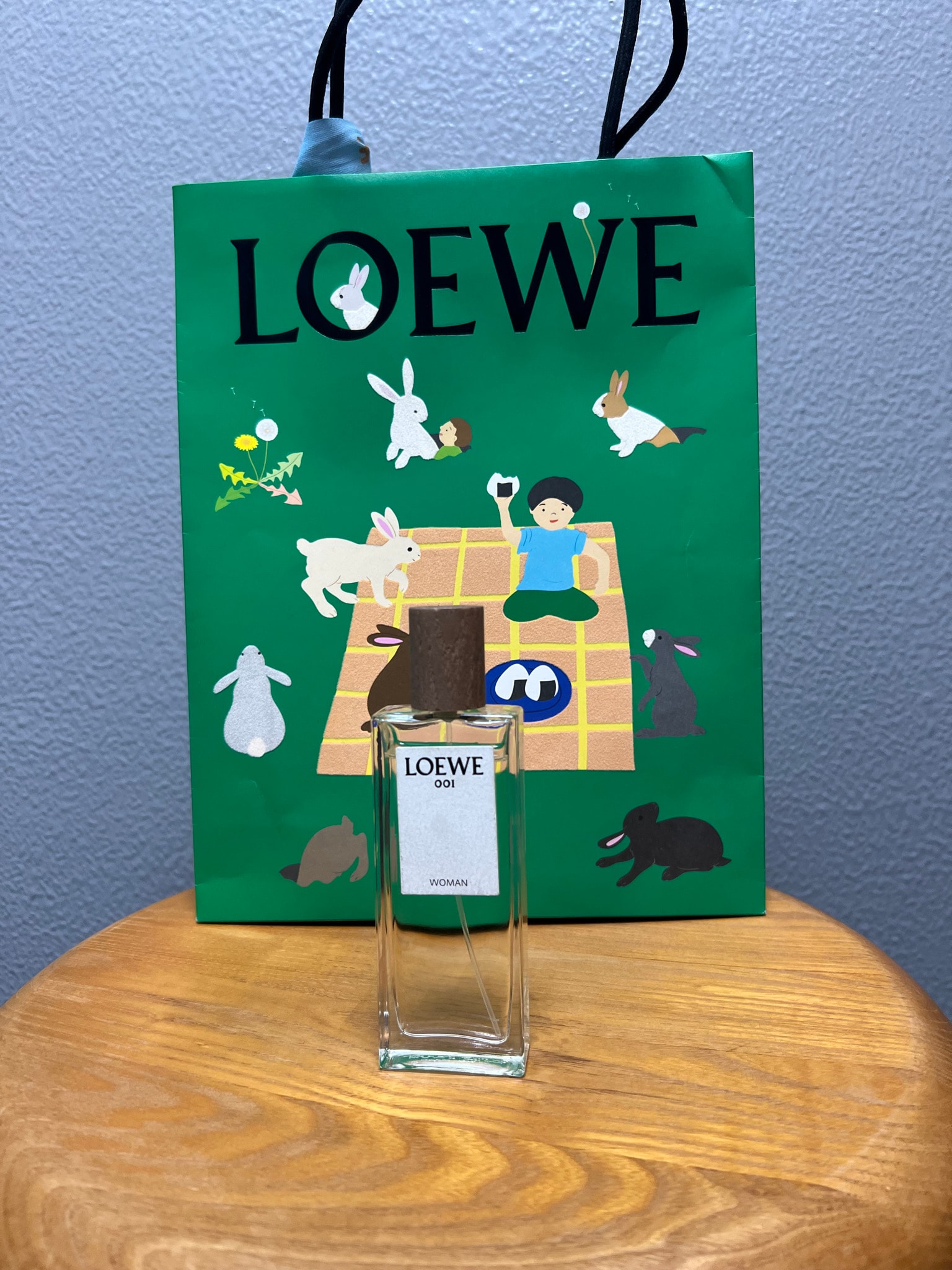 LOEWE WOMAN 001