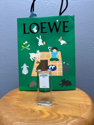 LOEWE WOMAN 001
