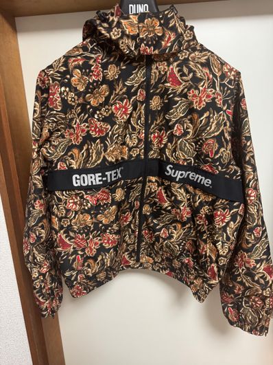 Supreme GORE-TEX Court Jacket "Flower"