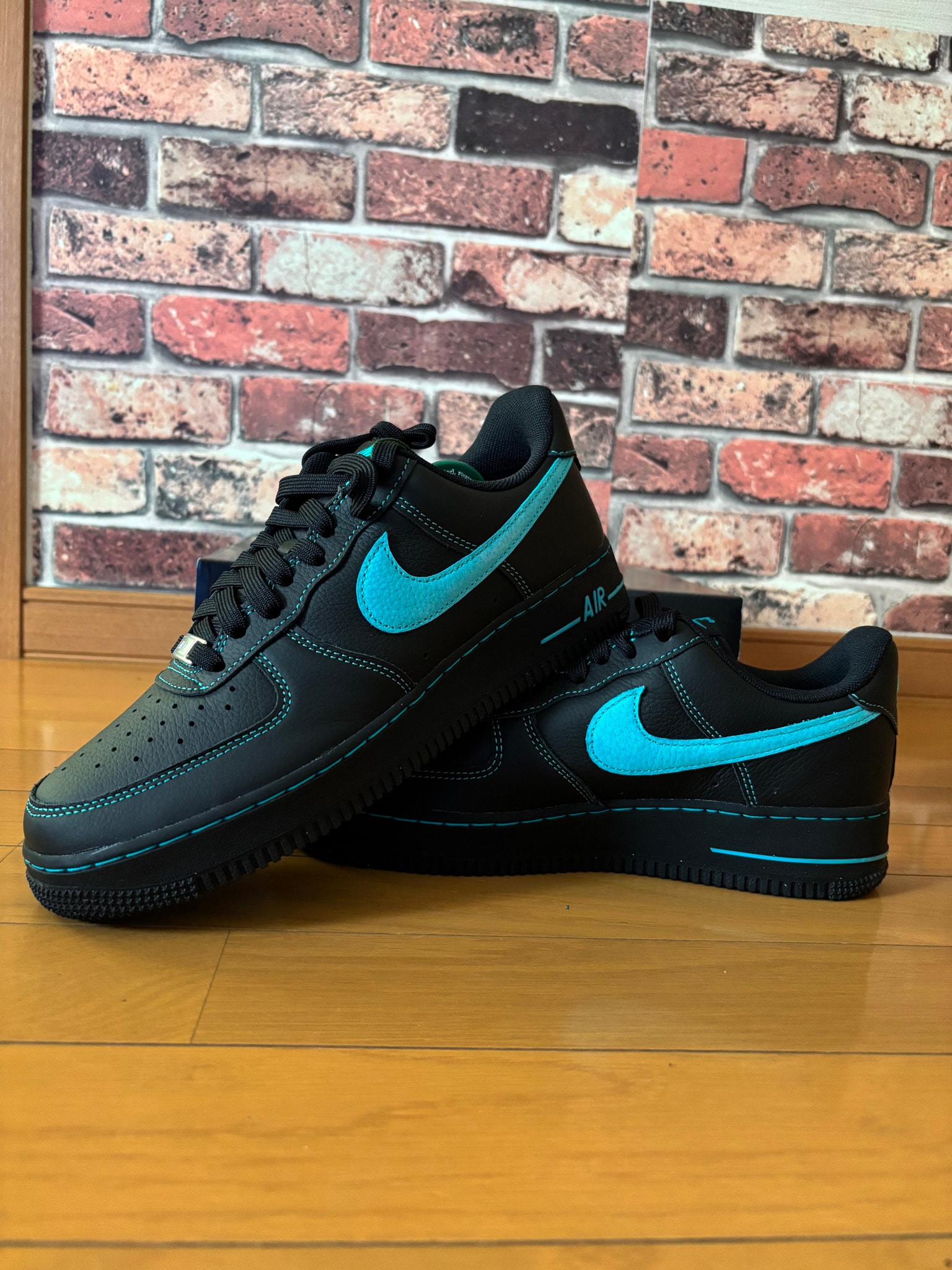 Nike Air Force 1 Low "Black Tiffany"