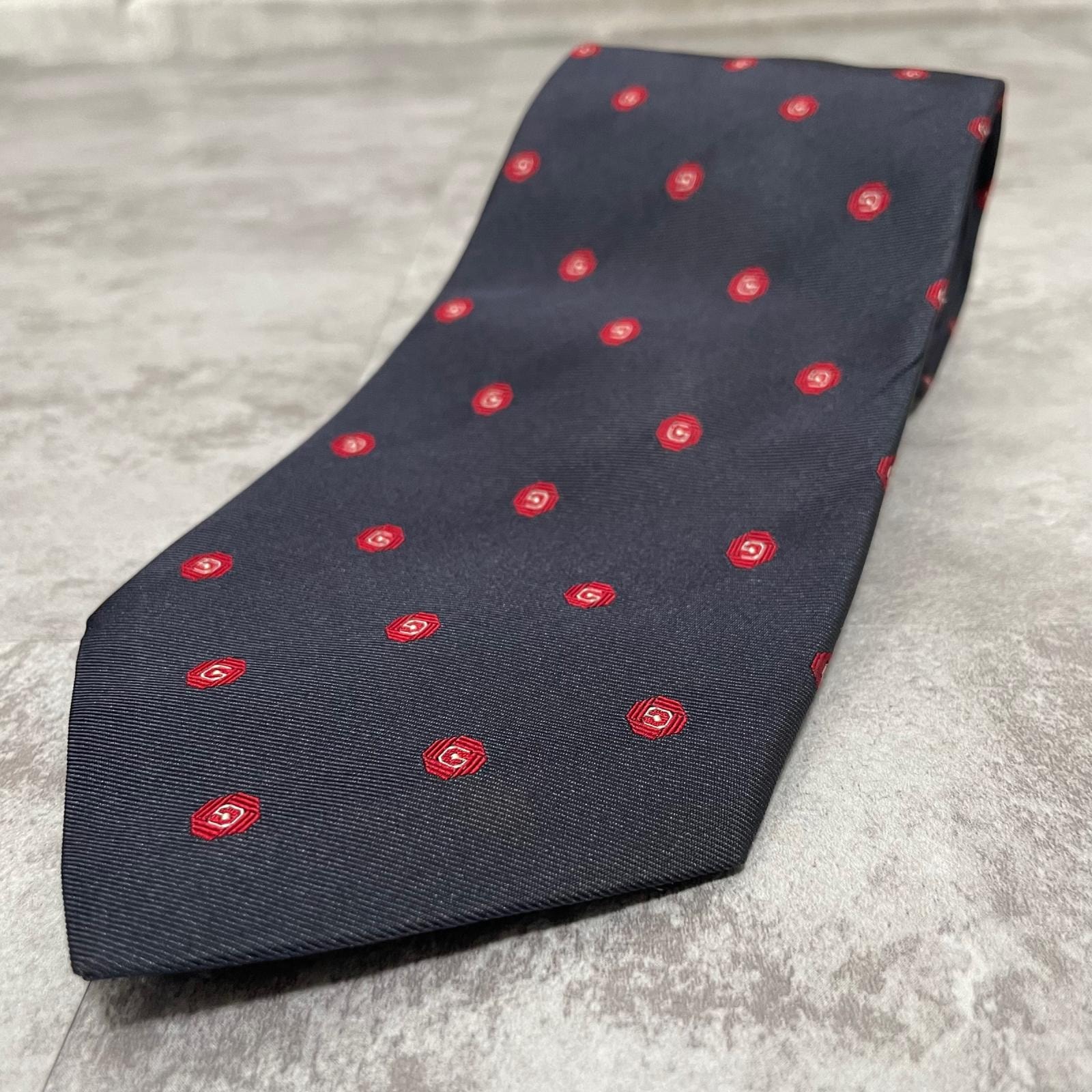 【GUCCI】グッチ Gロゴ 八角形 オクタゴン 小紋柄 幾何学 総柄 ネクタイ ネイビー 紺 レッド 赤 シルク100% イタリア製 メンズ ビジネス