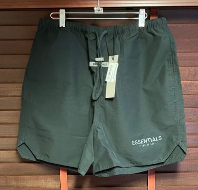 FEAR OF GOD ESSENTIALS Volley Shorts "Black"