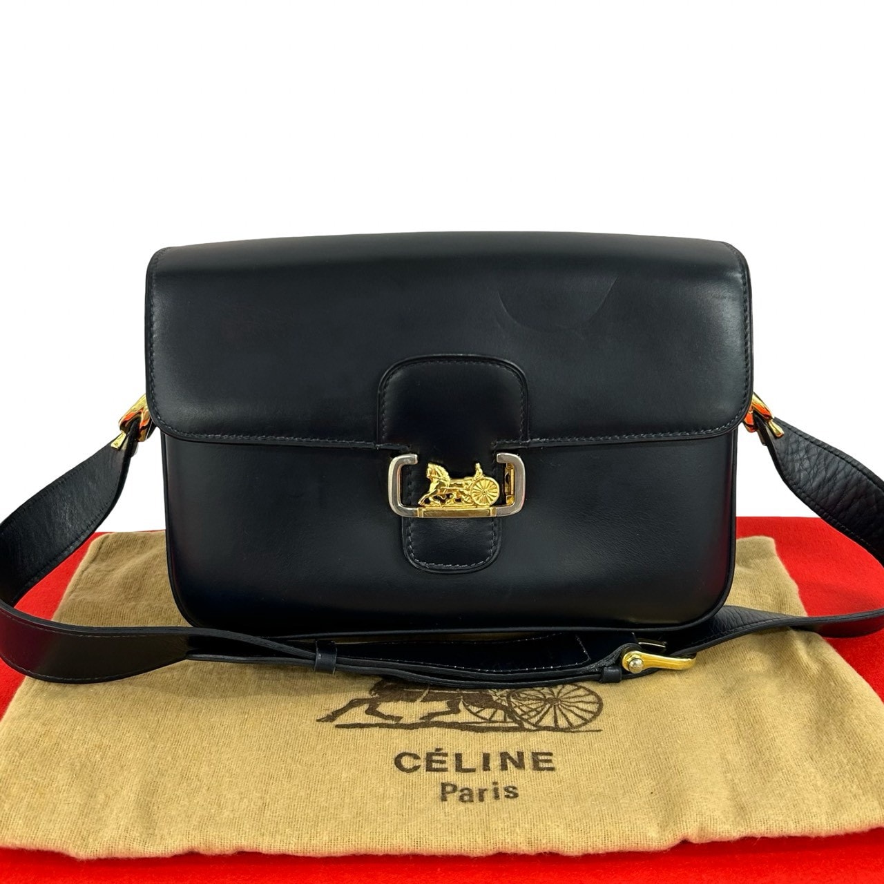 CELINE セリーヌ 馬車金具 カーフ ショルダーバッグ ネイビー
28883
