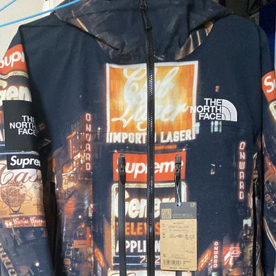 Supreme x The North Face Taped Seam Shell Jacket "Times square" NP52207I x NF0A82RK