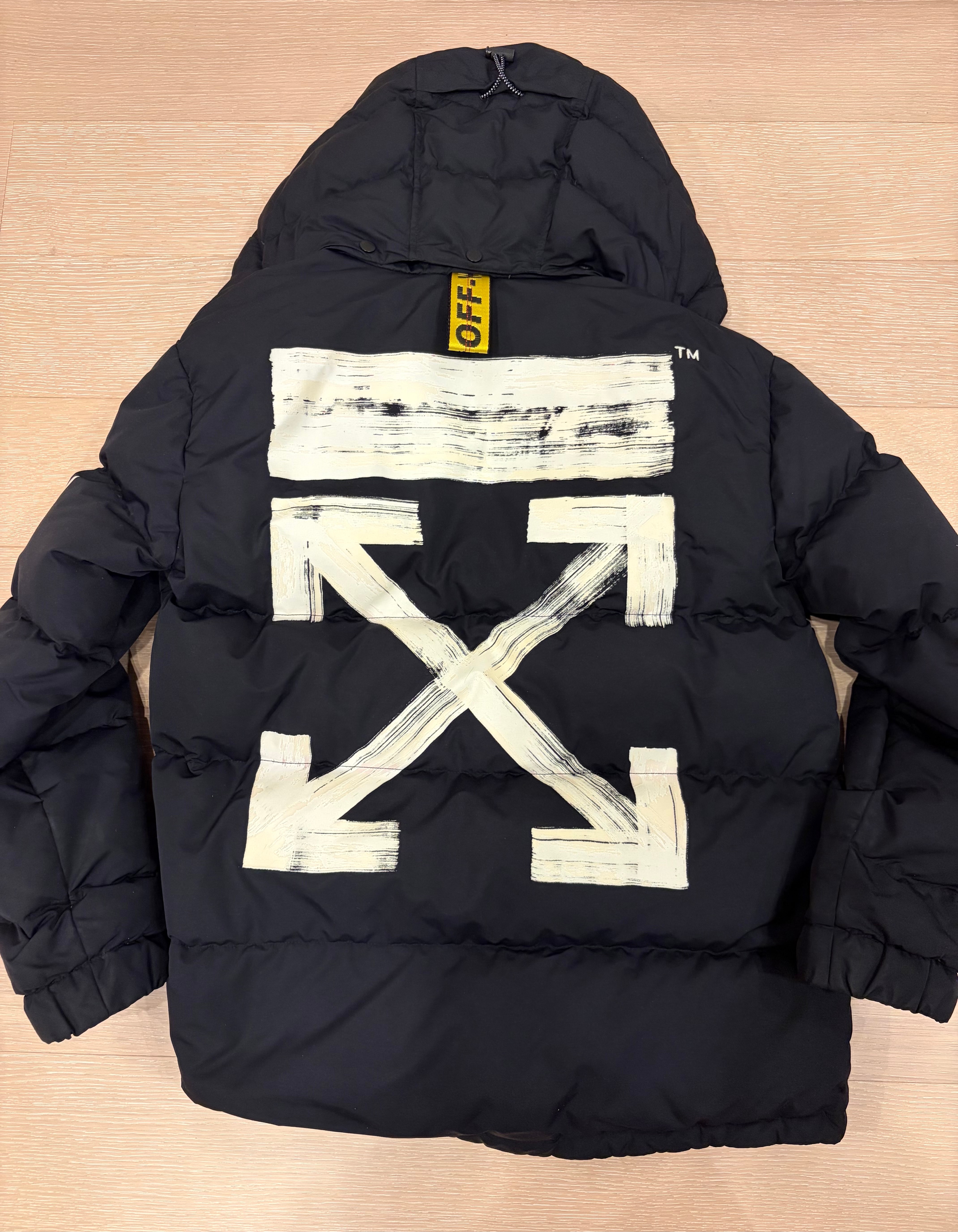 目立った傷や汚れなし】オフホワイト ダイアゴナル ブラッシュ ダウン