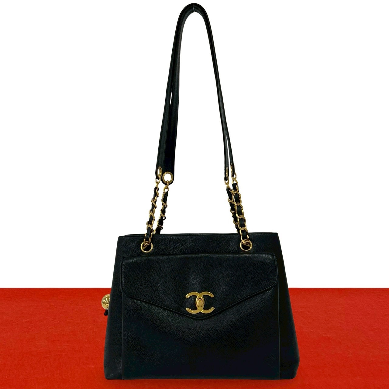 CHANEL シャネル ココマーク キャビアスキン ショルダーバッグ ブラック
 38927