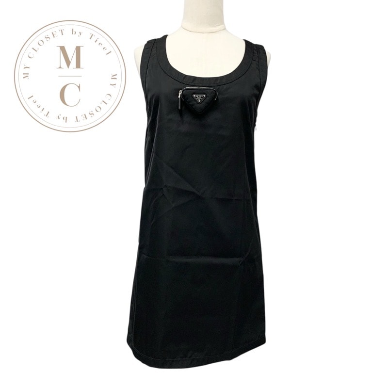 プラダ PRADA ワンピース リサイクルポリアミド ブラック シルバー RE-NYLON トライアングルロゴ 23AW