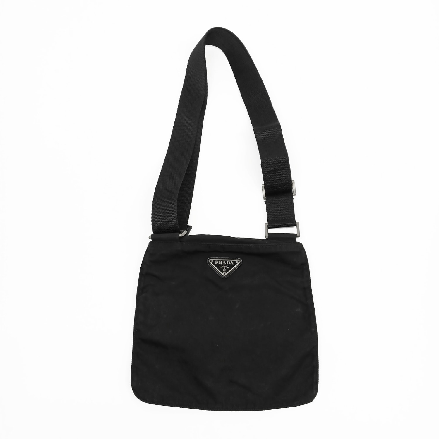 PRADA プラダ 三角プレート トライアングルロゴ ナイロン ショルダーバッグ
ブラック ユニセックス
【中古】