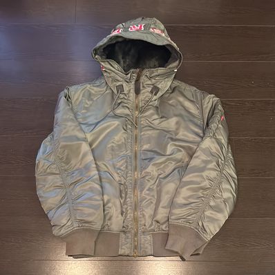 Supreme Hooded MA-1 "Olive"