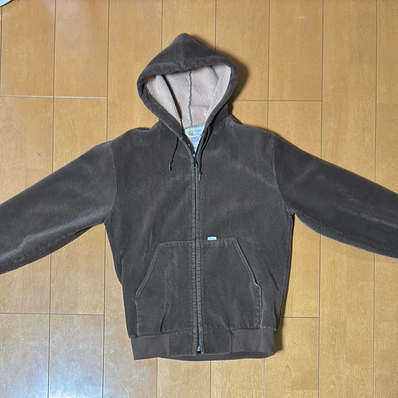 Carhartt フーディー