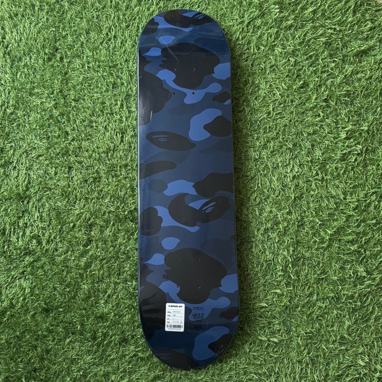 【新品・未使用】A Bathing Ape Color Camo Navy Skateboard Deck