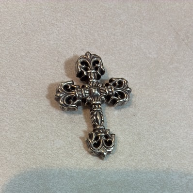 Chrome Hearts Filigree Cross XS Pendant "Silver"