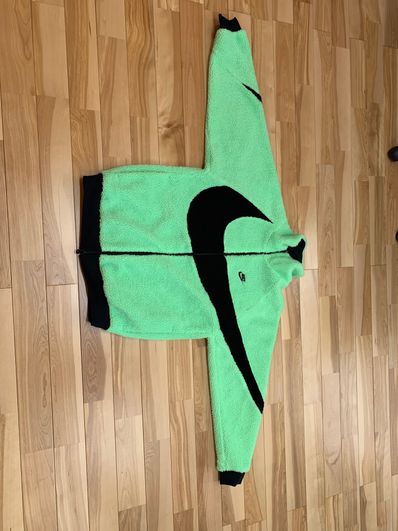 Nike Big Swoosh Reversible Boa Jacket "Illusion Green/Black"