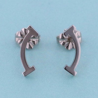 TIFFANY&Co. ティファニー Tスマイル ピアス 750WG ピアス K18ホワイトゴールド レディース【中古】