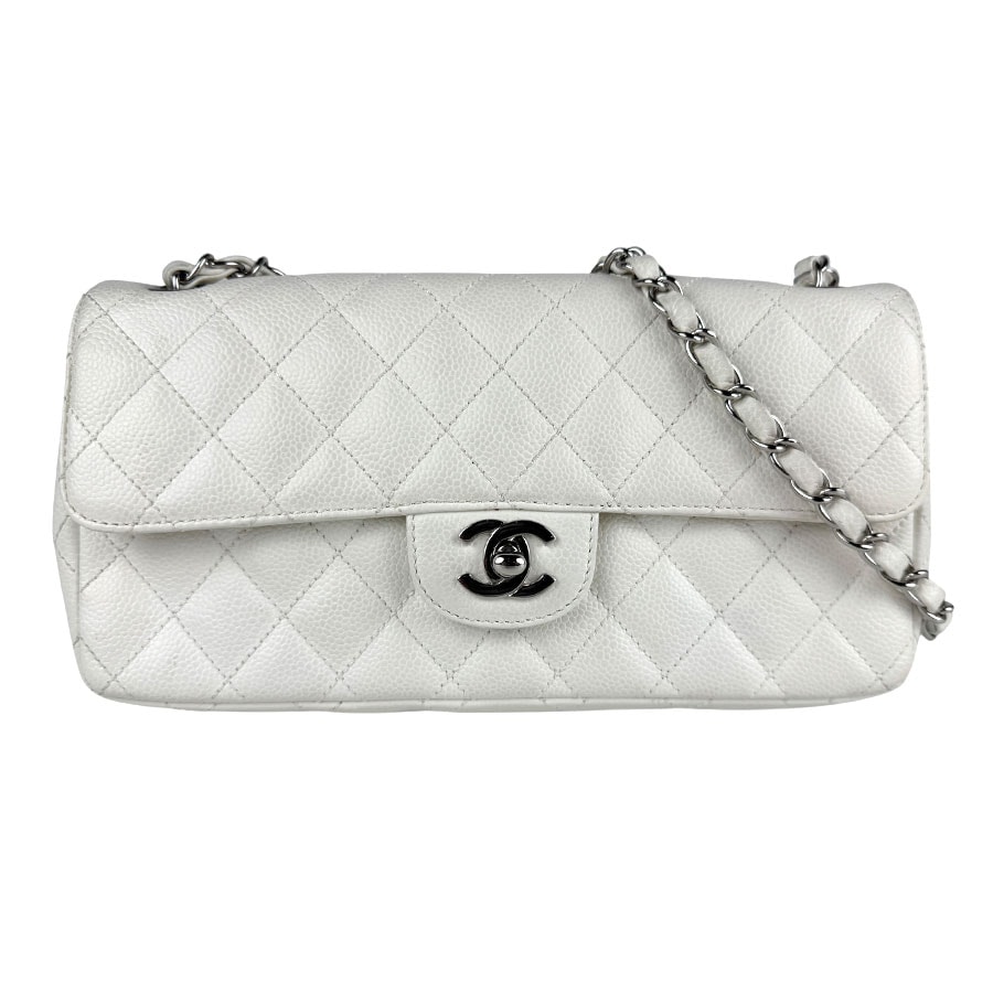 シャネル CHANEL ショルダーバッグ マトラッセ キャビアスキンレザー/メタル オフホワイト/シルバー レディース【中古】 z7173