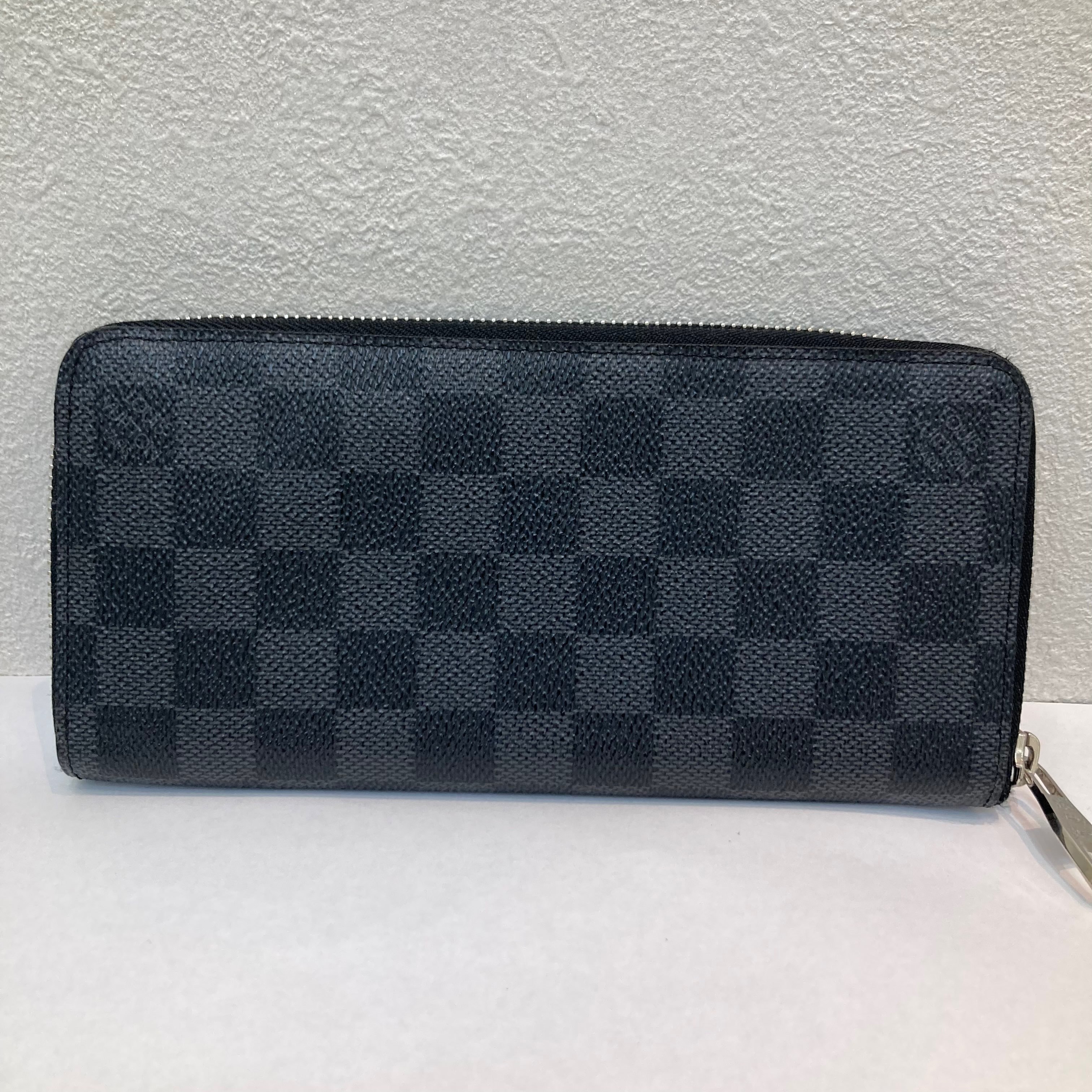 Louis Vuitton [Old Model] Zippy Wallet Vertical Damier Graphite