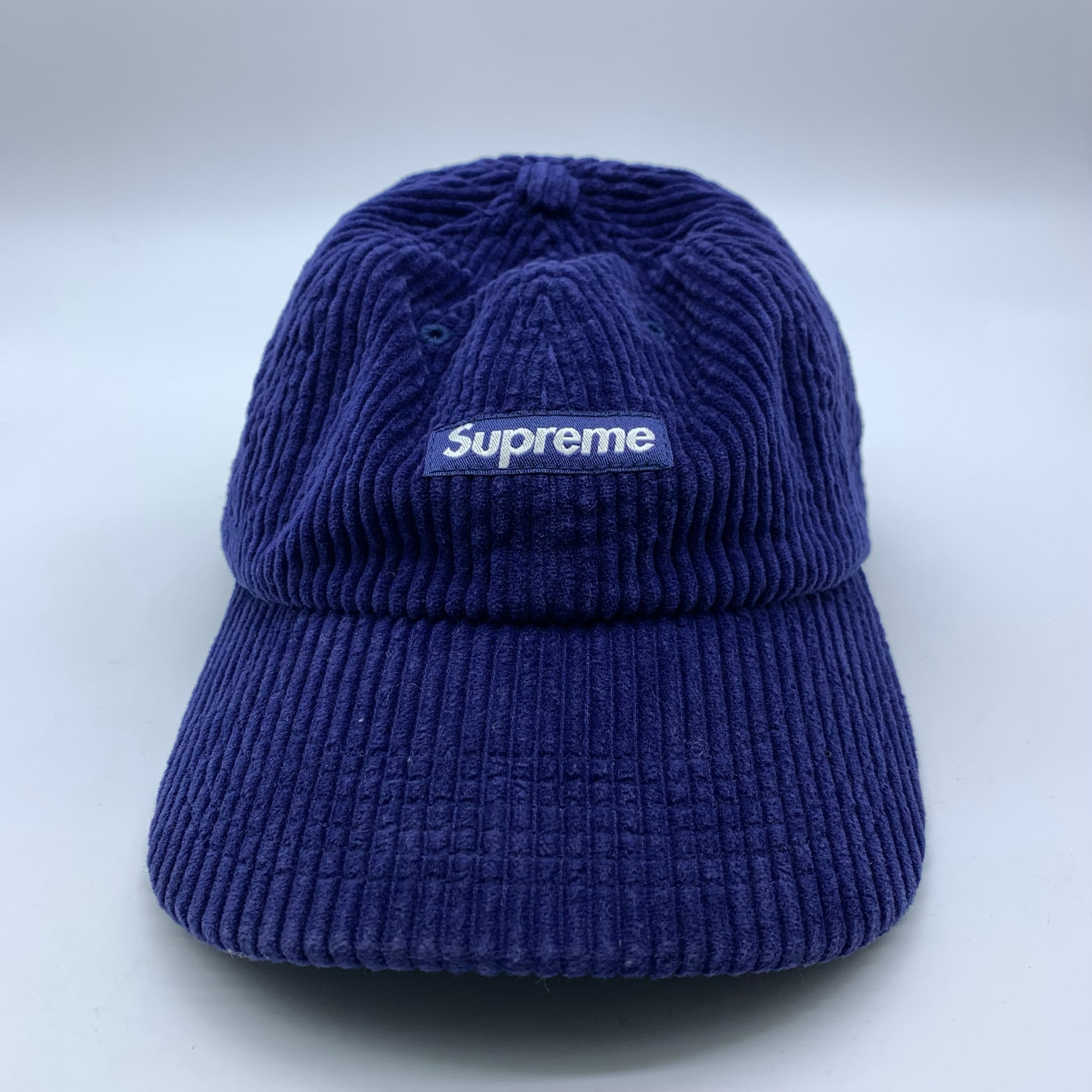 Supreme Ripple Corduroy Small Box 6-Panel "Navy"