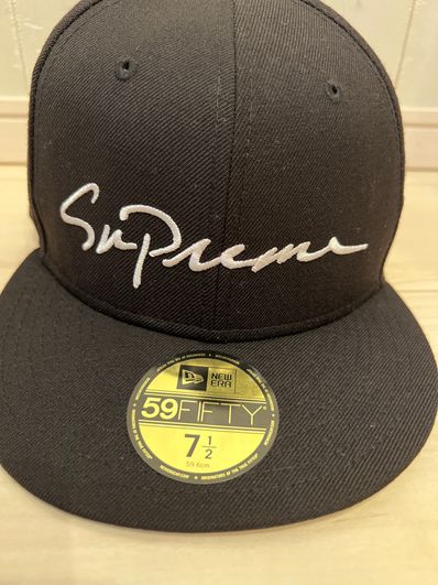 Supreme Classic Script New Era "Black"