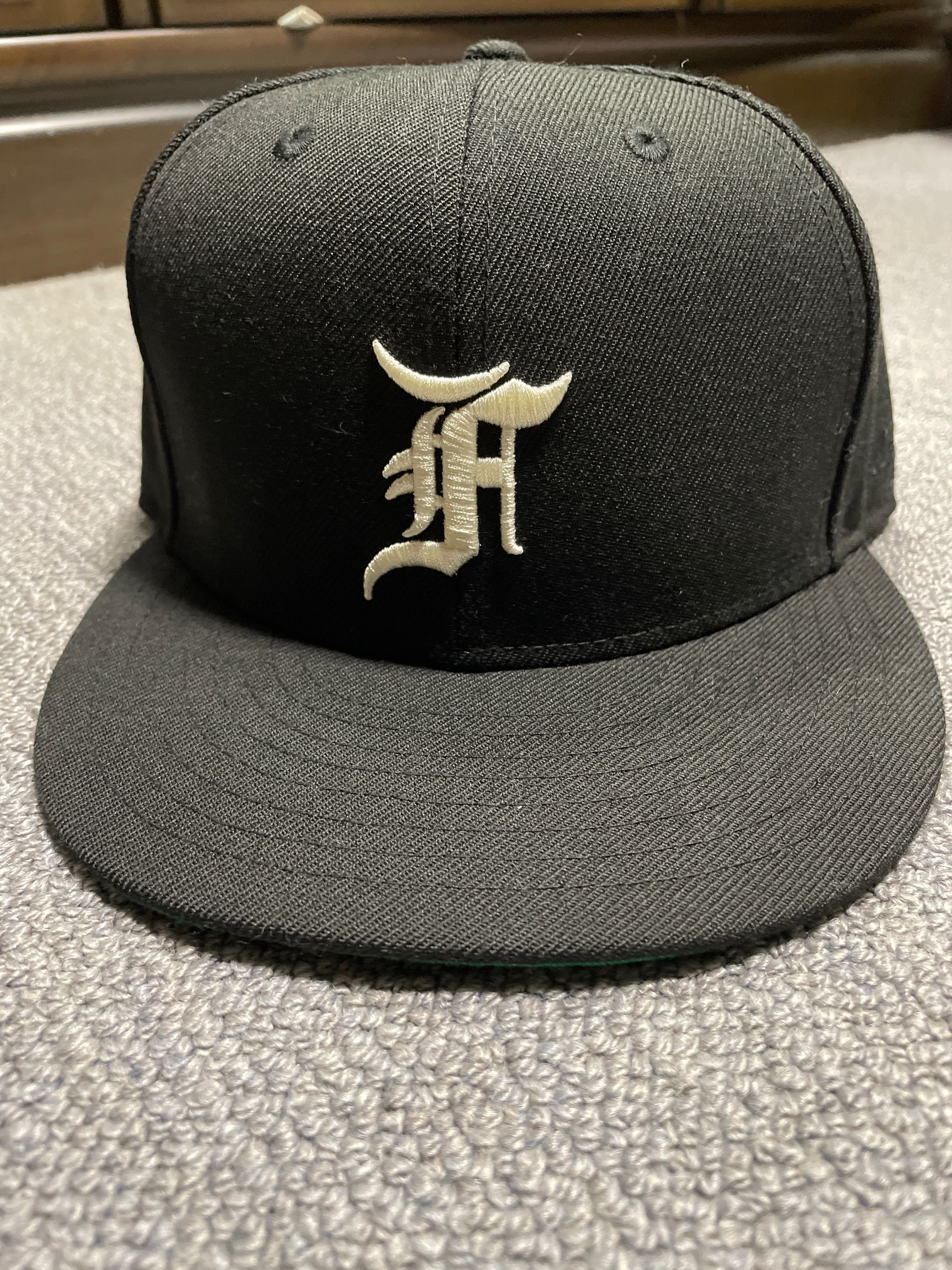 FEAR OF GOD ESSENTIALS New Era Fitted Cap (FW20) "Black"