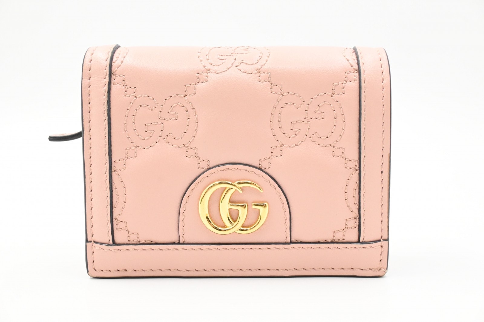 グッチ GGマトラッセ 二つ折り財布 723786