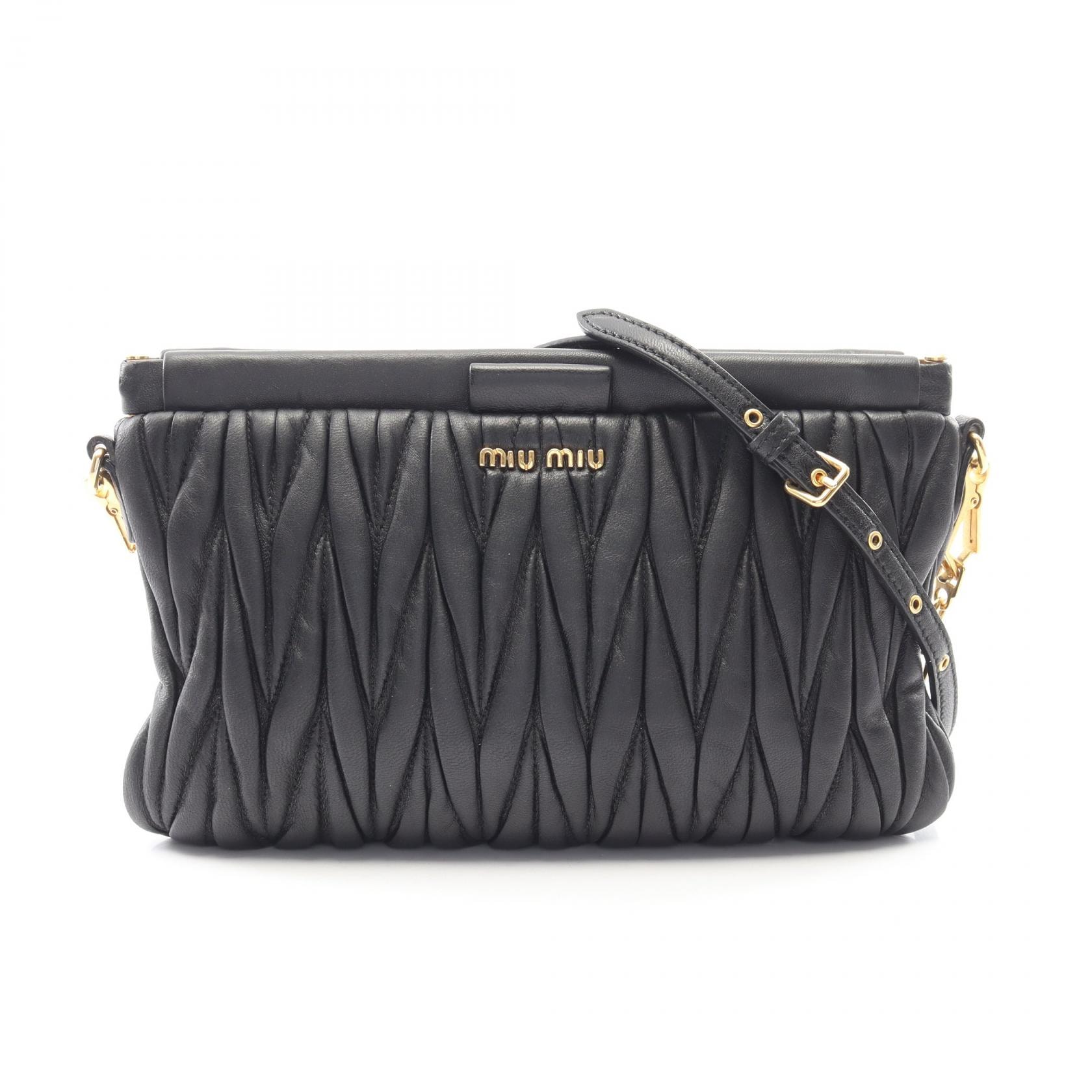 ミュウ ミュウ Miu Miu マテラッセ ショルダーバッグ バッグ レザー レディース ブラック系 RP0356 【中古】