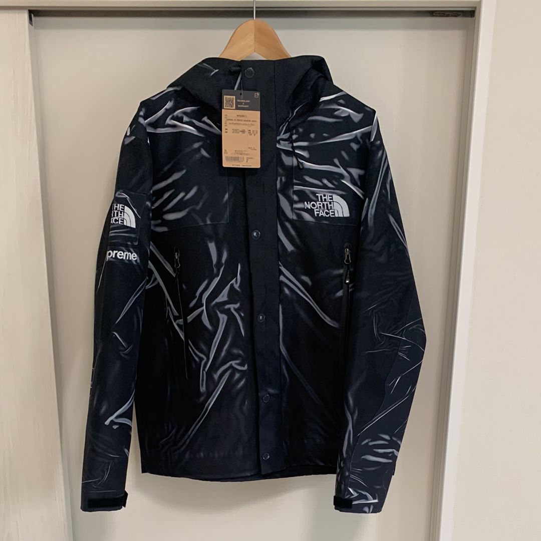 Supreme x The North Face Trompe Loeil Printed Taped Seam Shell Jacket "Black"