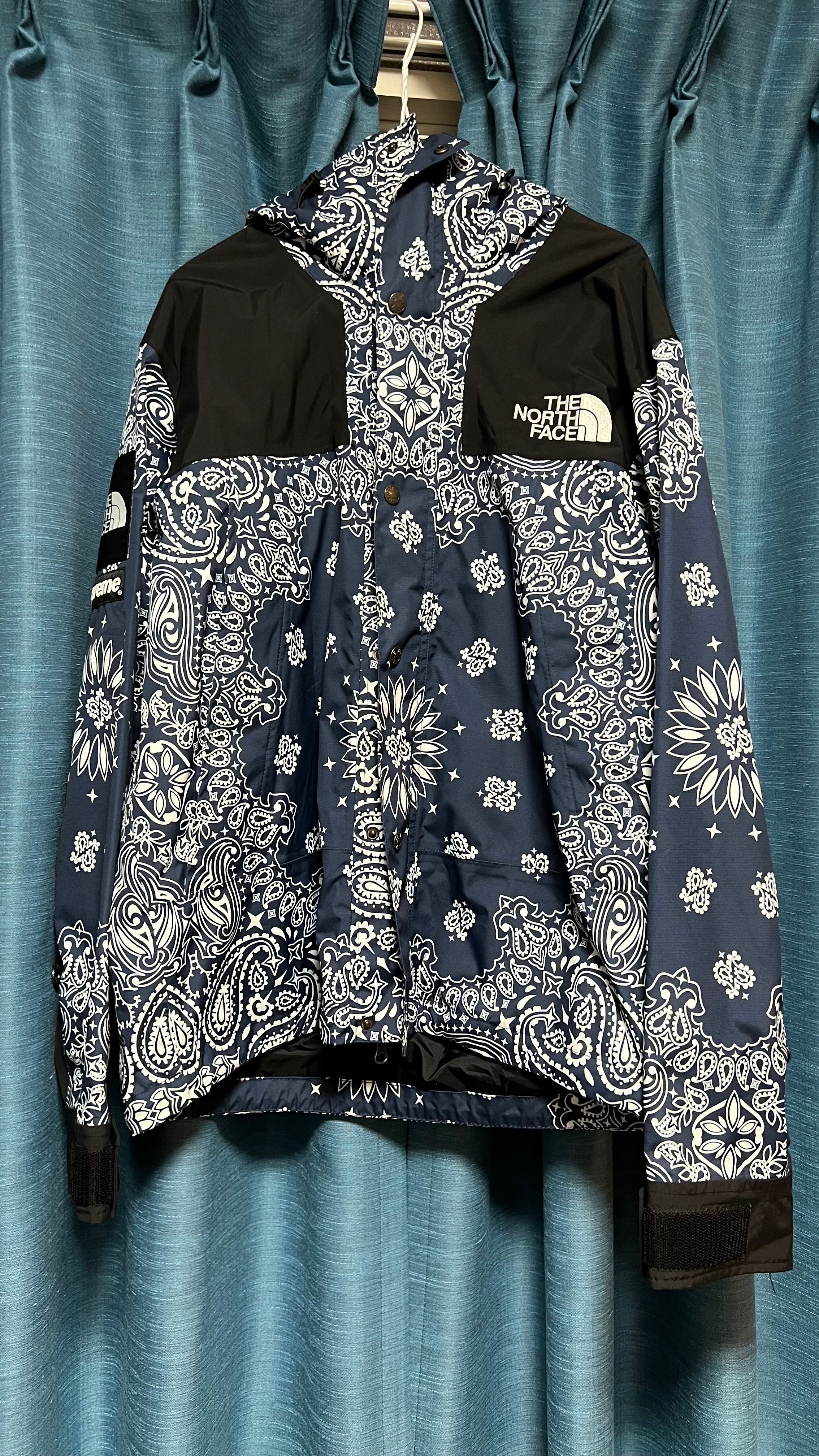 Supreme The North Face Bandana Mountain Parka "Navy"