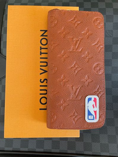 Louis Vuitton Zippy Wallet Vertical