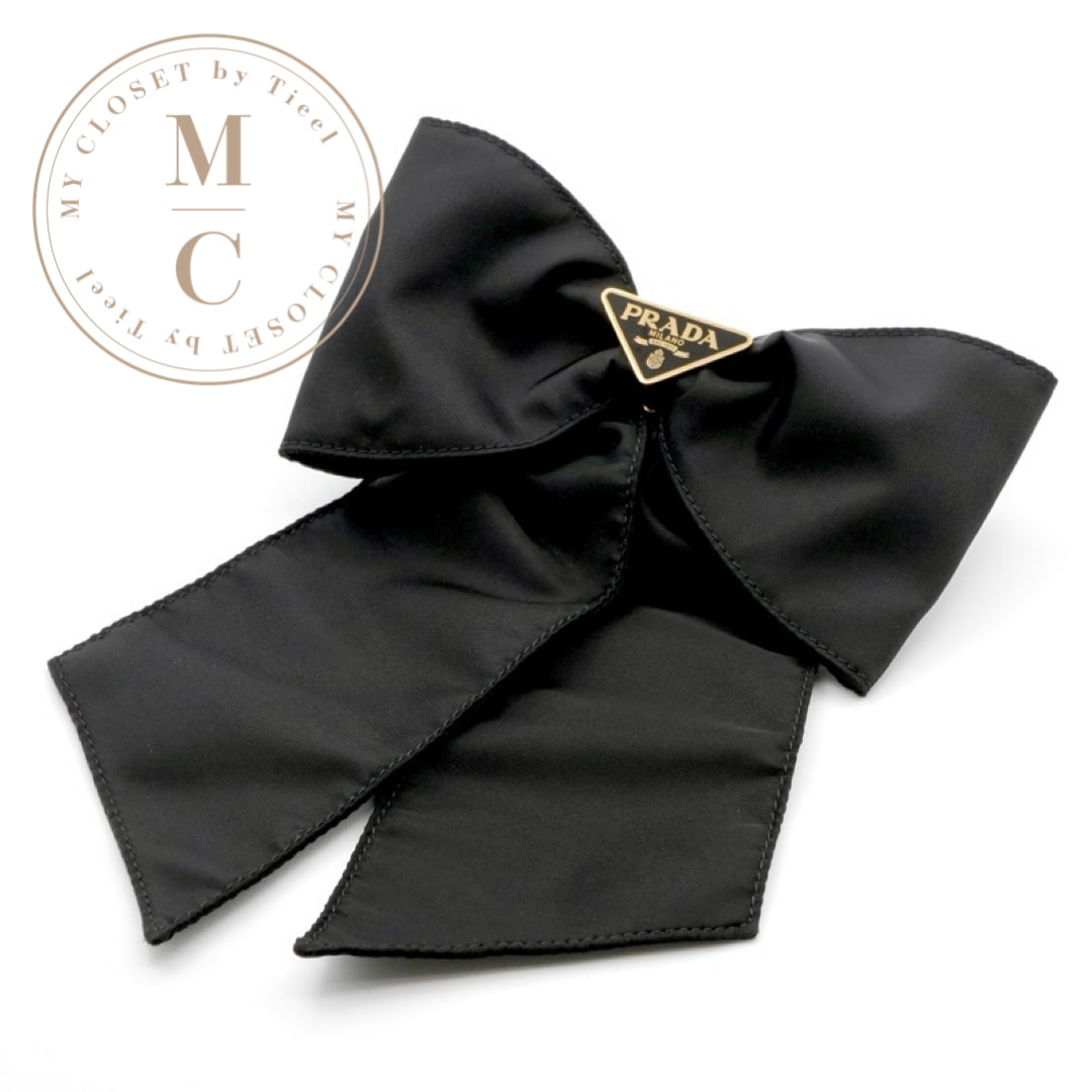 プラダ PRADA ヘアアクセサリー ブラック ゴールド トライアングルロゴ バレッタ リボン Re-Nylon ヘアクリップ