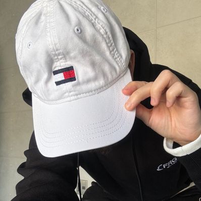 【未使用】トミーヒルフィガー ホワイトベースボールキャップ