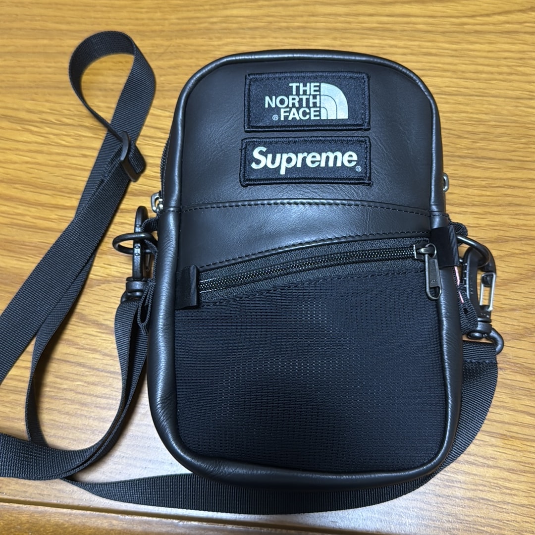 Supreme x The North Face Leather Shoulder Bag "Black"