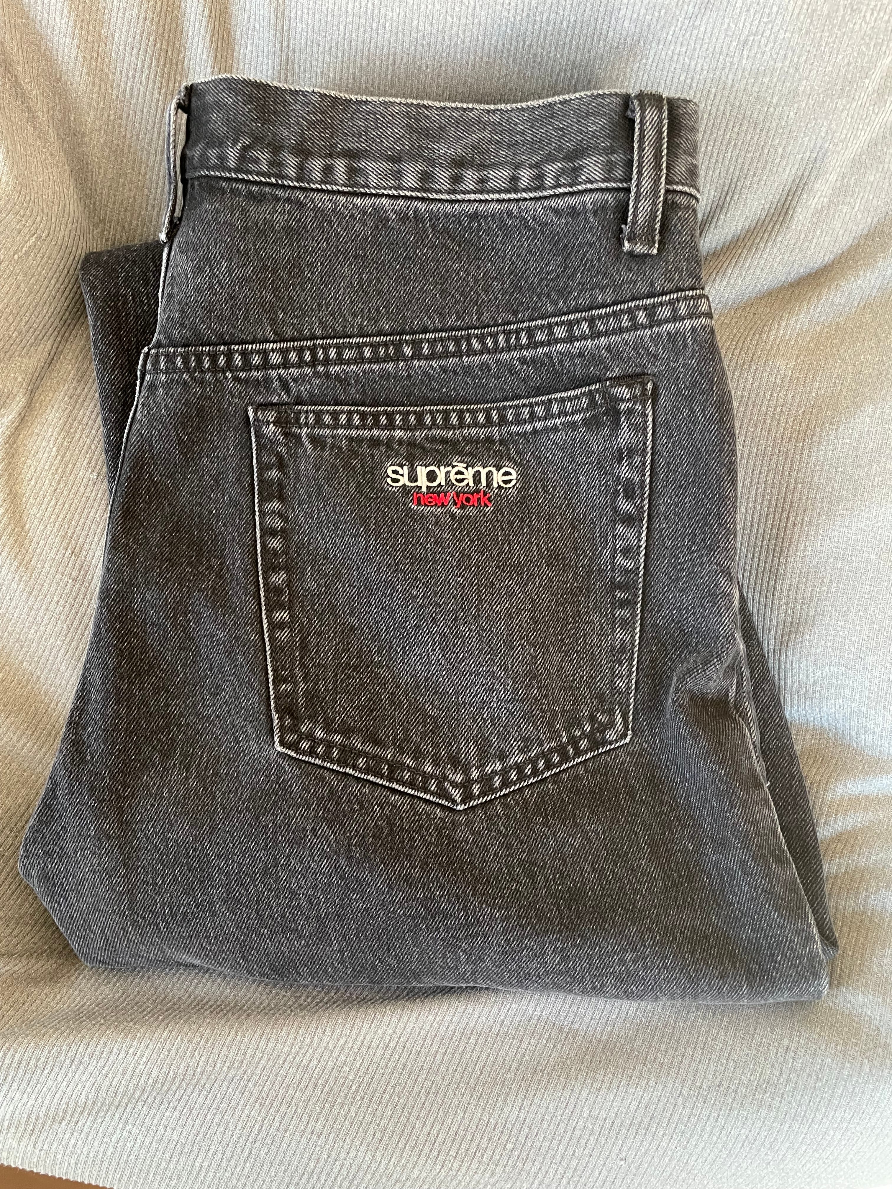 Supreme Baggy Jean "Washed Black" (23SS)