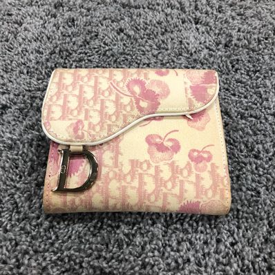 ディオール コンパクト 財布